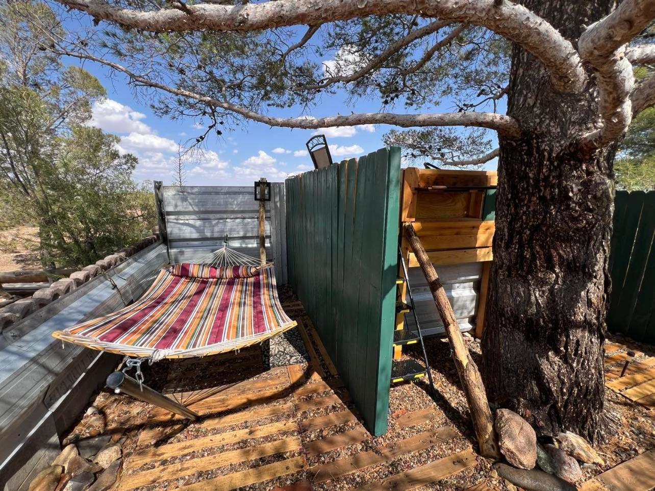 Hole In The Wall Getaway - Usa Mexico Border Bed And Breakfast Columbus Exterior photo